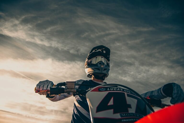 premier grand prix motocross : guide pratique pour pilotes